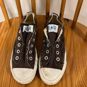 Converse all star women’s sneakers size 6